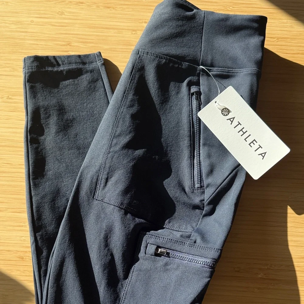 Athleta Headlands Hybrid Cargo Tight - size 0P - Navy NWT - Picture 14 of 14